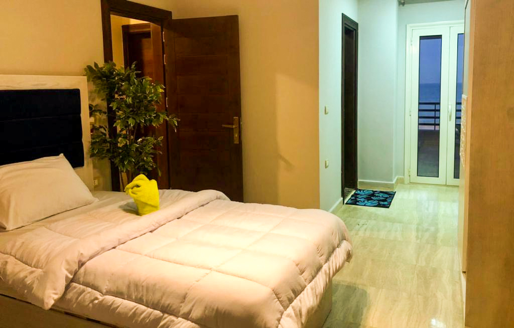(102-103)”Experience Ultimate Elegance: 8-Bedroom Luxury Villa